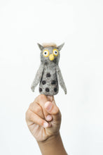 Load image into Gallery viewer, Owl Finger Puppet