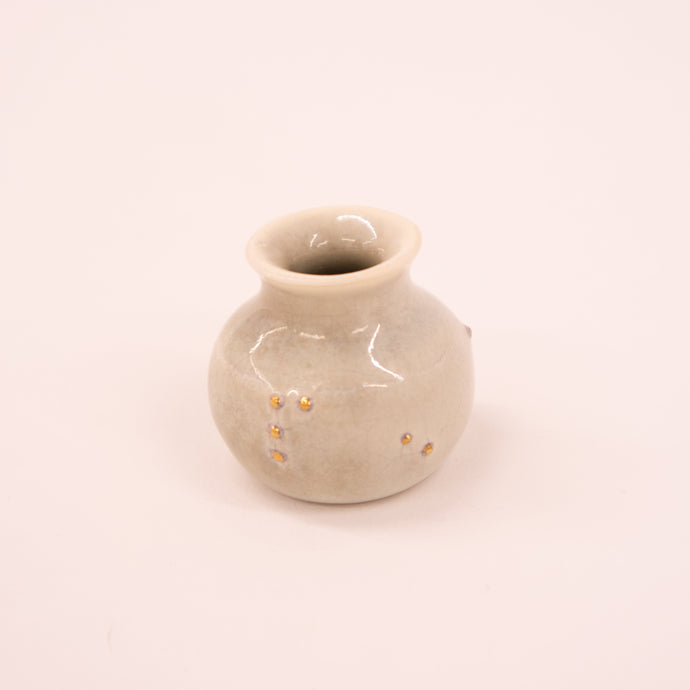 Amy Sanders De Melo: Miniature Vases