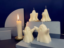 Load image into Gallery viewer, 3.75In Cute Ghost Candle, halloween Ghost Scented Candle